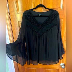 Alyx from JCP. Black top